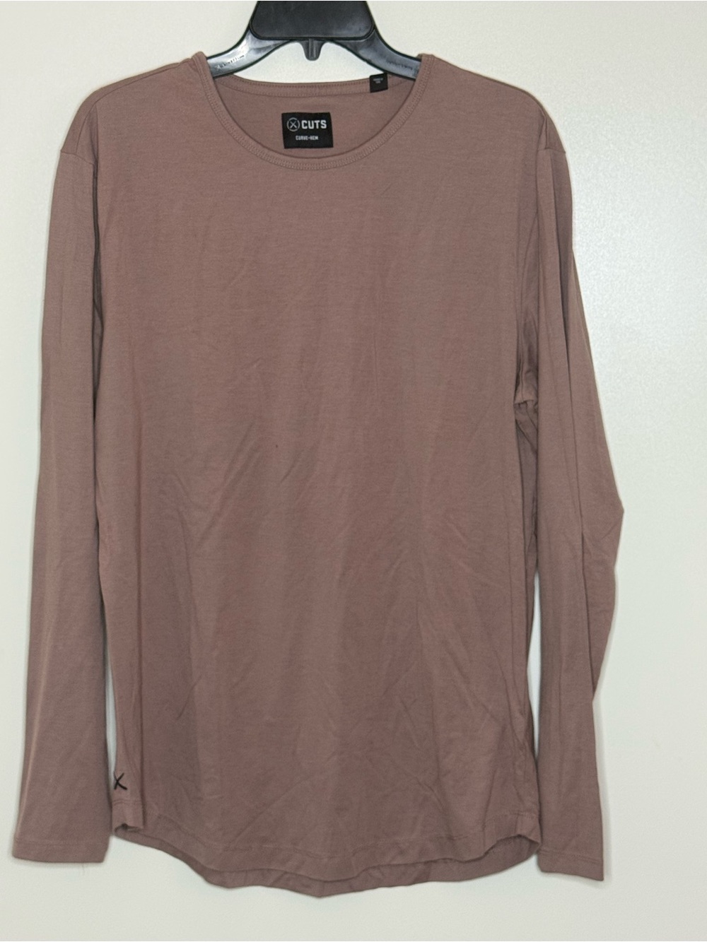 Cuts Clothing Men's Long Sleeve Crew in Mauve Taupe